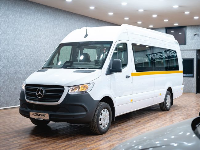 Okul-Tasıtı-tasarimi-gorsel-Mercedes-6